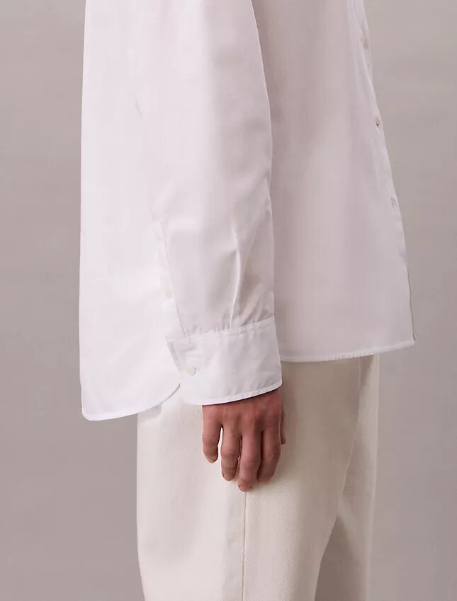 Camicia button-down in popeline di cotone dal taglio morbido Camicia button-down in popeline di cotone dal taglio morbido