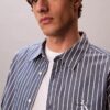 Camicia button-down in popeline lavato a righe Camicia button-down in popeline lavato a righe