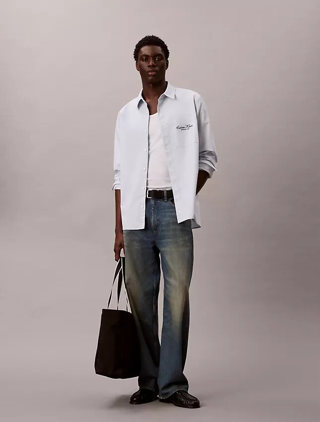 Camicia button-down in tessuto Oxford lavato con logo Camicia button-down in tessuto Oxford lavato con logo