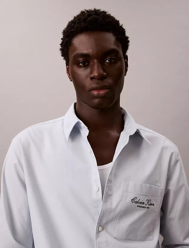 Camicia button-down in tessuto Oxford lavato con logo Camicia button-down in tessuto Oxford lavato con logo