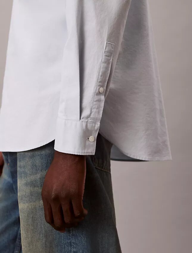Camicia button-down in tessuto Oxford lavato con logo Camicia button-down in tessuto Oxford lavato con logo