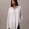Camicia button-down in viscosa dal taglio morbido Camicia button-down in viscosa dal taglio morbido