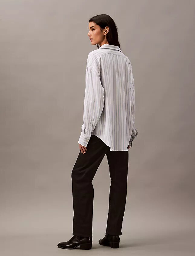 Camicia button-down in viscosa dal taglio morbido Camicia button-down in viscosa dal taglio morbido