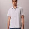 Camicia classica button-down a righe in seersucker Camicia classica button-down a righe in seersucker