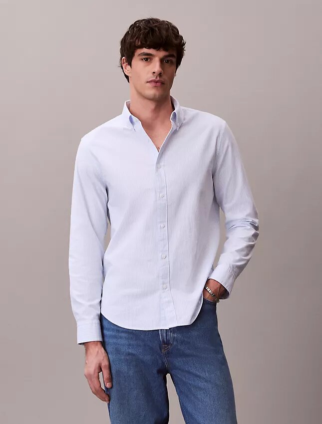 Camicia classica button-down in cotone elasticizzato a righe Camicia classica button-down in cotone elasticizzato a righe