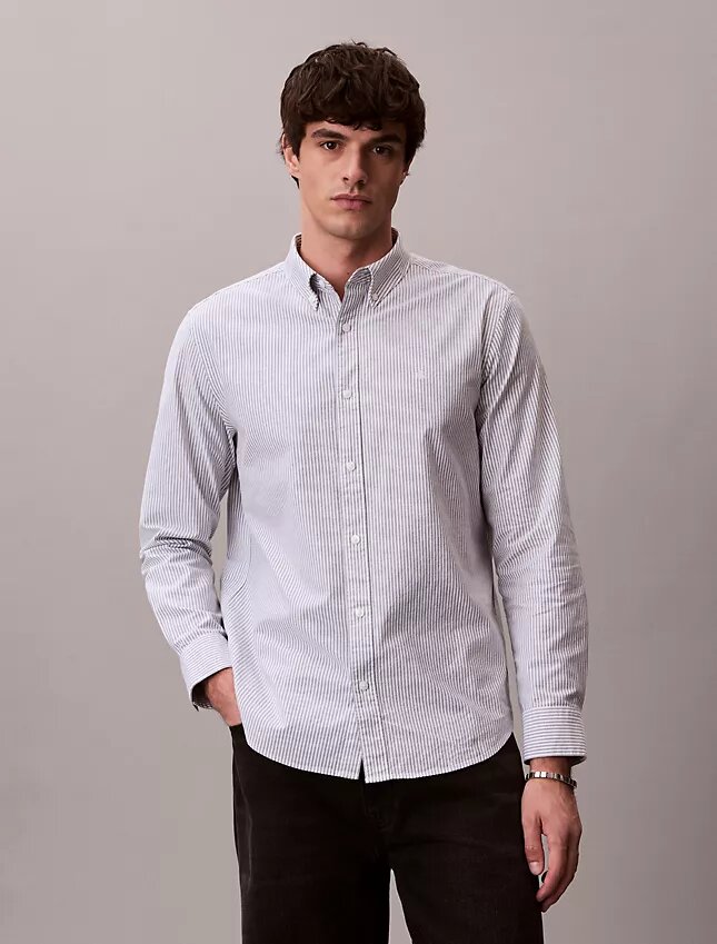 Camicia classica button-down in cotone elasticizzato a righe Camicia classica button-down in cotone elasticizzato a righe