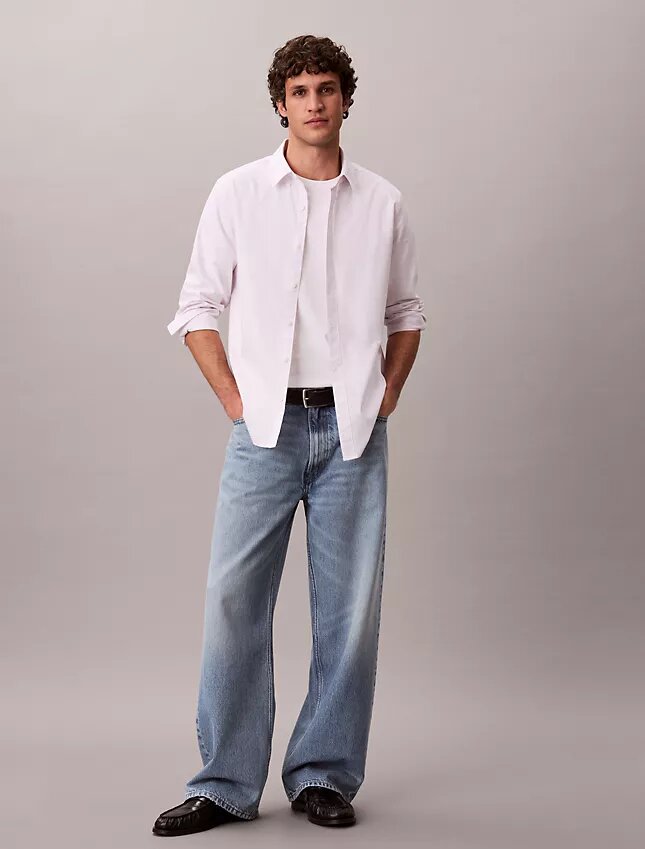 Camicia classica button-down in cotone elasticizzato a righe Camicia classica button-down in cotone elasticizzato a righe