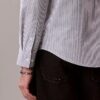Camicia classica button-down in cotone elasticizzato a righe Camicia classica button-down in cotone elasticizzato a righe