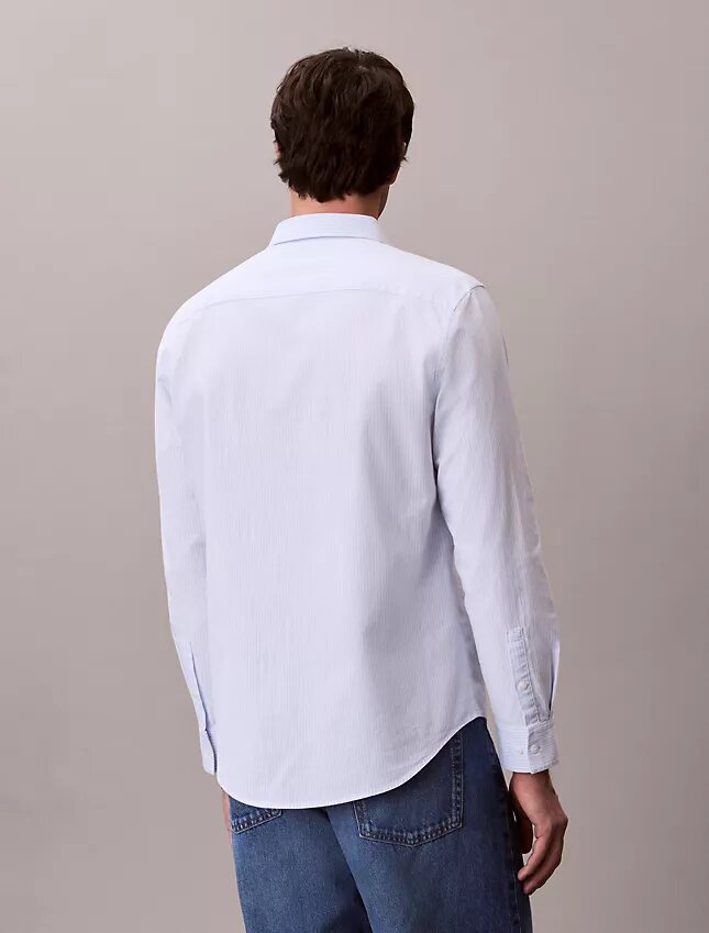 Camicia classica button-down in cotone elasticizzato a righe Camicia classica button-down in cotone elasticizzato a righe