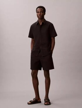 Camicia classica button-down in seersucker