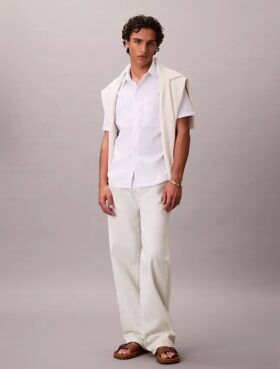 Camicia classica button-down in seersucker a tinta unita