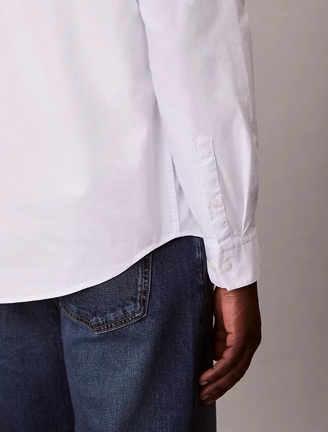 Camicia classica button-down in tessuto Oxford a tinta unita Camicia classica button-down in tessuto Oxford a tinta unita