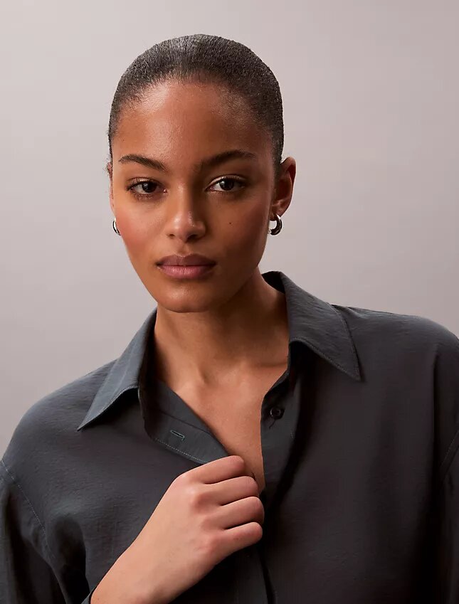 Camicia classica button-down in voile Camicia classica button-down in voile