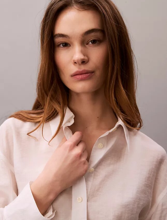 Camicia classica button-down in voile Camicia classica button-down in voile