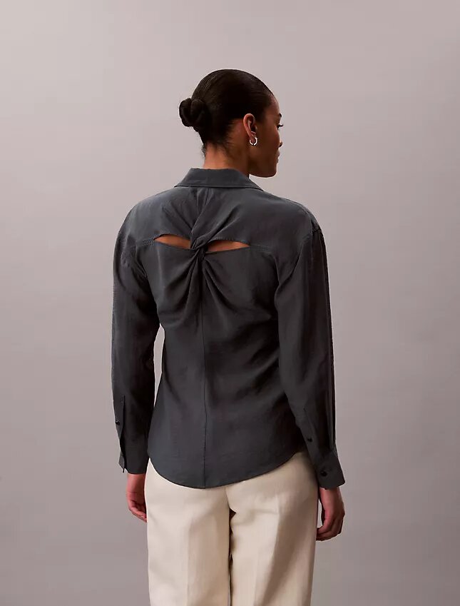 Camicia classica button-down in voile Camicia classica button-down in voile