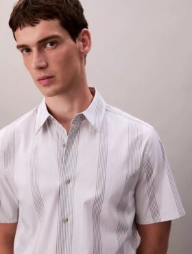 Camicia classica elasticizzata a righe tinte in filo