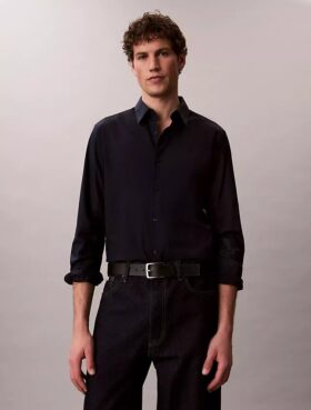 Camicia classica elasticizzata con colletto button-down