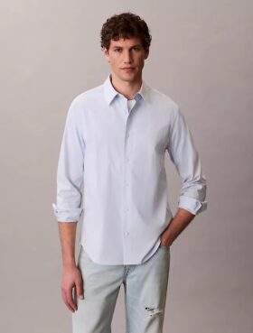 Camicia classica elasticizzata con colletto button-down