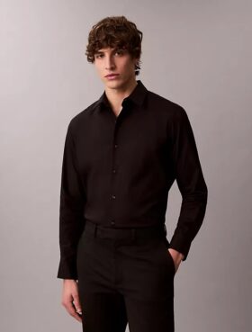 Camicia classica elasticizzata con colletto button-down