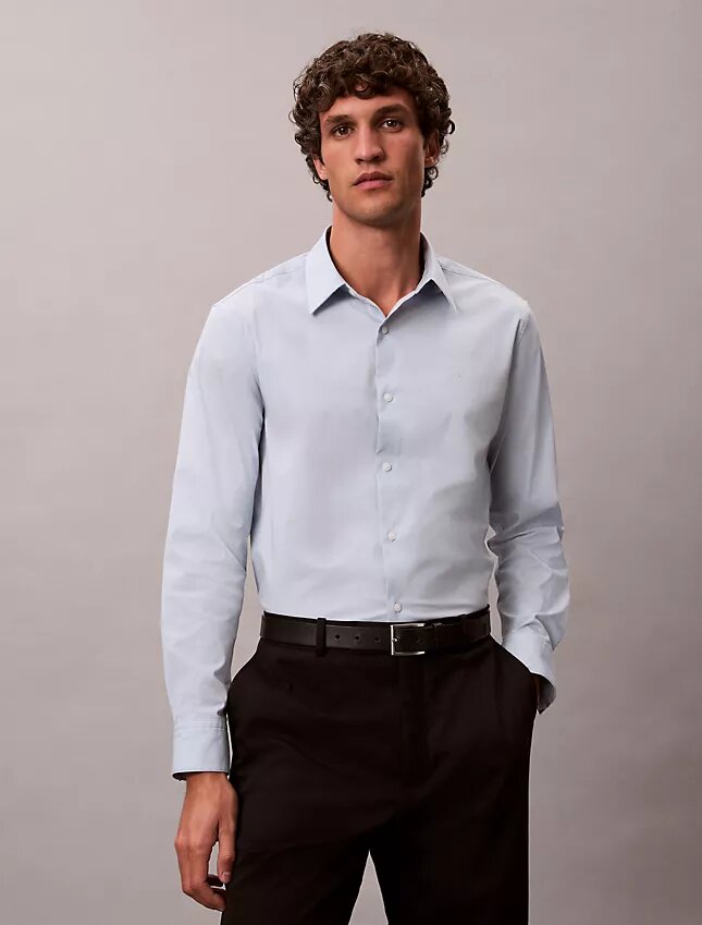 Camicia classica elasticizzata con colletto button-down Camicia classica elasticizzata con colletto button-down