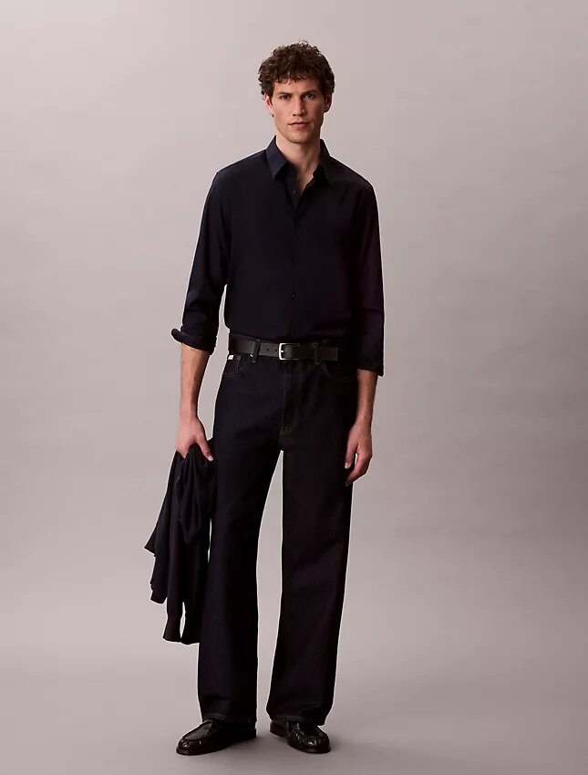 Camicia classica elasticizzata con colletto button-down Camicia classica elasticizzata con colletto button-down