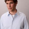 Camicia classica elasticizzata con colletto button-down