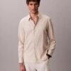 Camicia classica in lino e cotone con colletto button-down Camicia classica in lino e cotone con colletto button-down