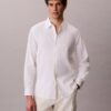 Camicia classica in lino e cotone con colletto button-down Camicia classica in lino e cotone con colletto button-down