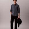 Camicia classica in lino e cotone con colletto button-down Camicia classica in lino e cotone con colletto button-down