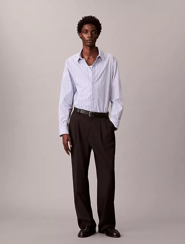 Camicia comoda a righe in cotone con bottoni Camicia comoda a righe in cotone con bottoni