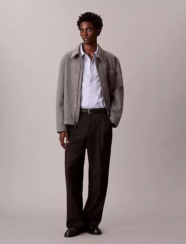 Camicia comoda a righe in cotone con bottoni Camicia comoda a righe in cotone con bottoni