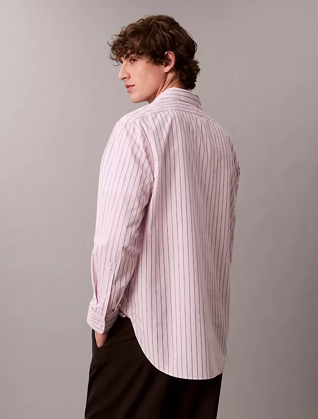 Camicia comoda a righe in cotone con bottoni Camicia comoda a righe in cotone con bottoni