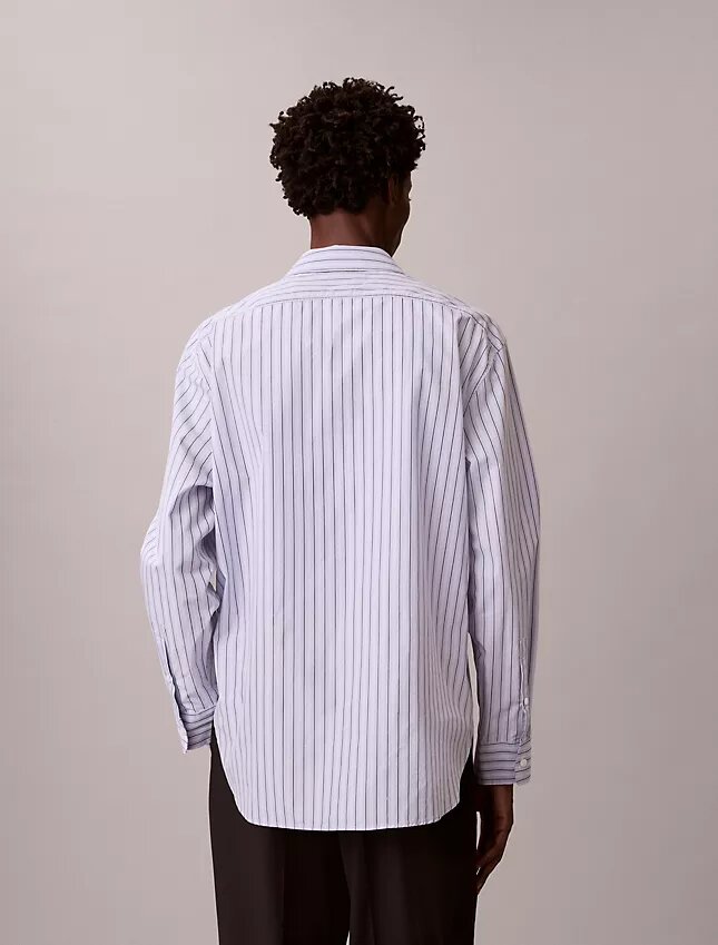 Camicia comoda a righe in cotone con bottoni Camicia comoda a righe in cotone con bottoni