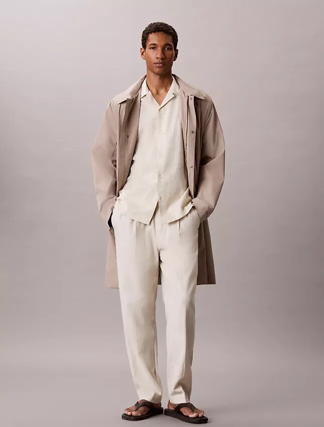 Camicia comoda in misto lino e cotone con collo alla campagnola Camicia comoda in misto lino e cotone con collo alla campagnola