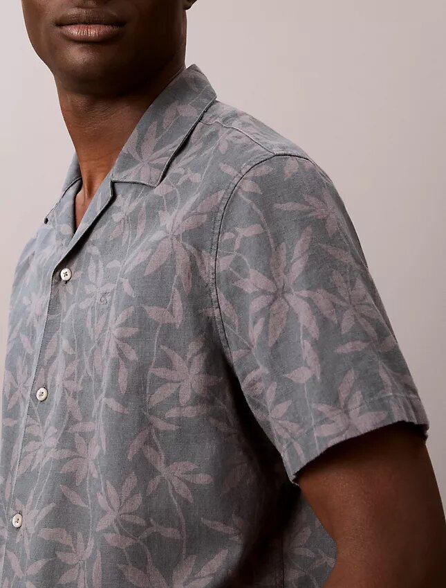 Camicia comoda in misto lino e cotone con collo alla campagnola Camicia comoda in misto lino e cotone con collo alla campagnola