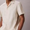 Camicia comoda in misto lino e cotone con collo alla campagnola Camicia comoda in misto lino e cotone con collo alla campagnola