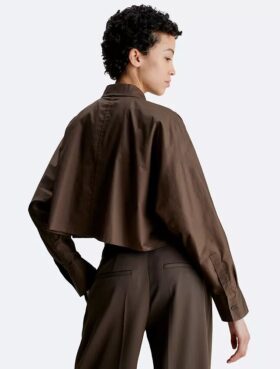 Camicia corta con maniche a pipistrello e bottoni