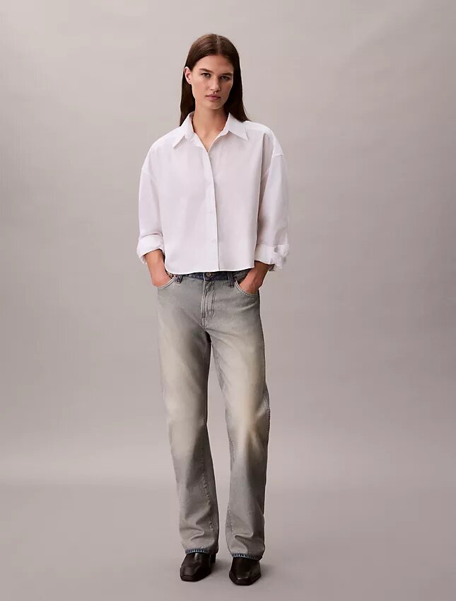 Camicia corta in popeline con bottoni e vestibilità comoda Camicia corta in popeline con bottoni e vestibilità comoda