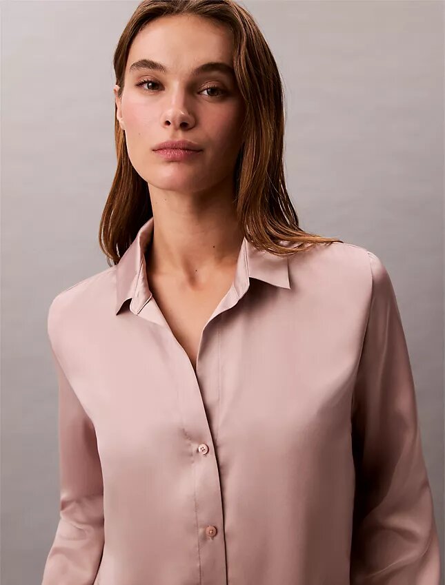 Camicia da notte con finitura satinata Camicia da notte con finitura satinata