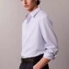 Camicia in cotone tinta unita dal taglio morbido con colletto button-down Camicia in cotone tinta unita dal taglio morbido con colletto button-down