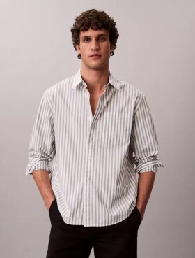 Camicia in popeline lavato a righe tinte in filo