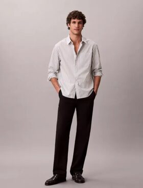 Camicia in popeline lavato a righe tinte in filo