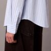 Camicia in popeline lavato a righe tinte in filo Camicia in popeline lavato a righe tinte in filo