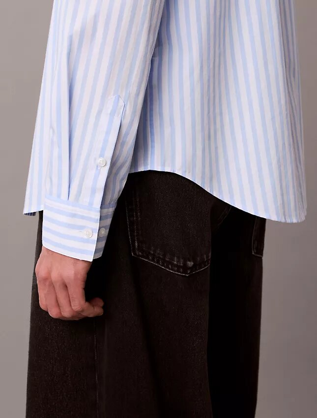Camicia in popeline lavato a righe tinte in filo Camicia in popeline lavato a righe tinte in filo