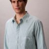 Camicia slim a righe con bottoni Camicia slim a righe con bottoni