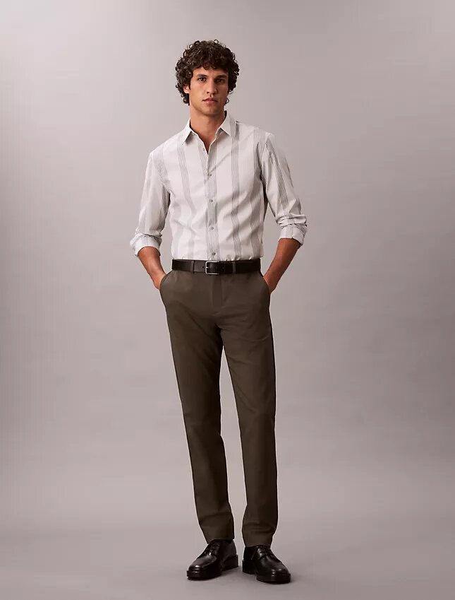 Camicia slim elasticizzata Supima a righe tinte in filo Camicia slim elasticizzata Supima a righe tinte in filo
