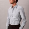 Camicia slim elasticizzata Supima a righe tinte in filo
