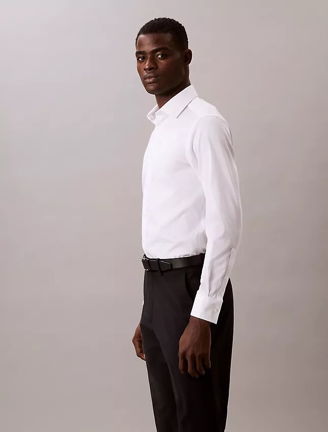 Camicia slim fit a bottoni in tinta unita color acciaio Camicia slim fit a bottoni in tinta unita color acciaio