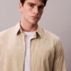 Camicia slim fit elasticizzata a righe con bottoni