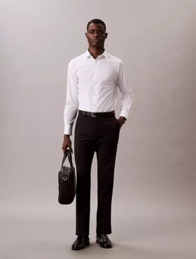 Camicia slim fit elasticizzata con colletto button-down